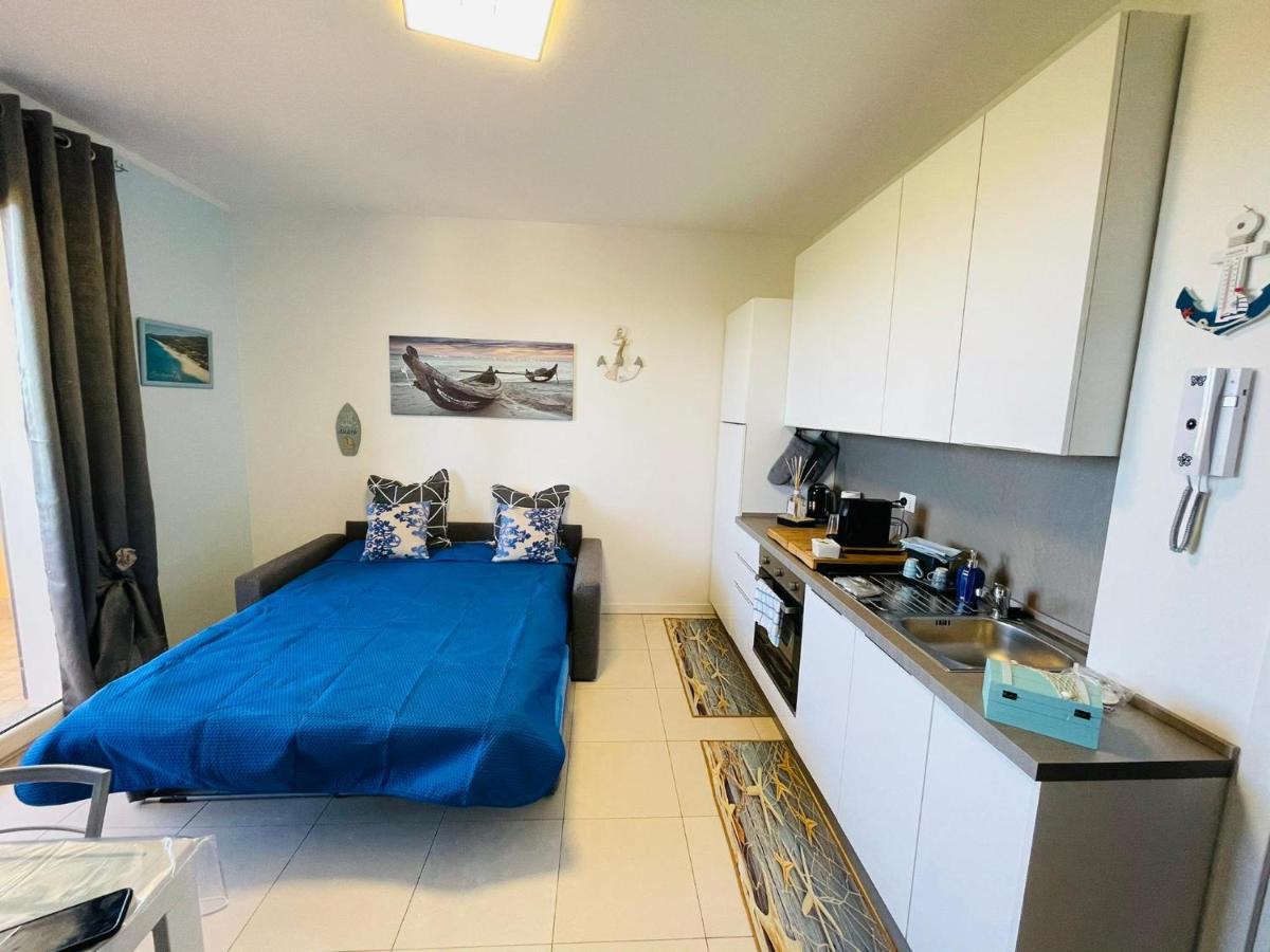 Residence Baia Delle Mimose Badesi Eksteriør bilde