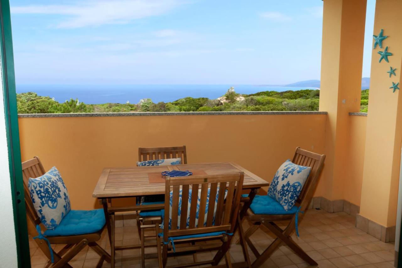 Residence Baia Delle Mimose Badesi Eksteriør bilde